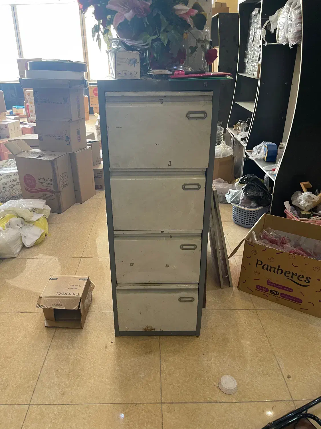 دراور فلزی چهارگشو قفل دار|جاکفشی، کمد، دراور|ارومیه, |دیوار