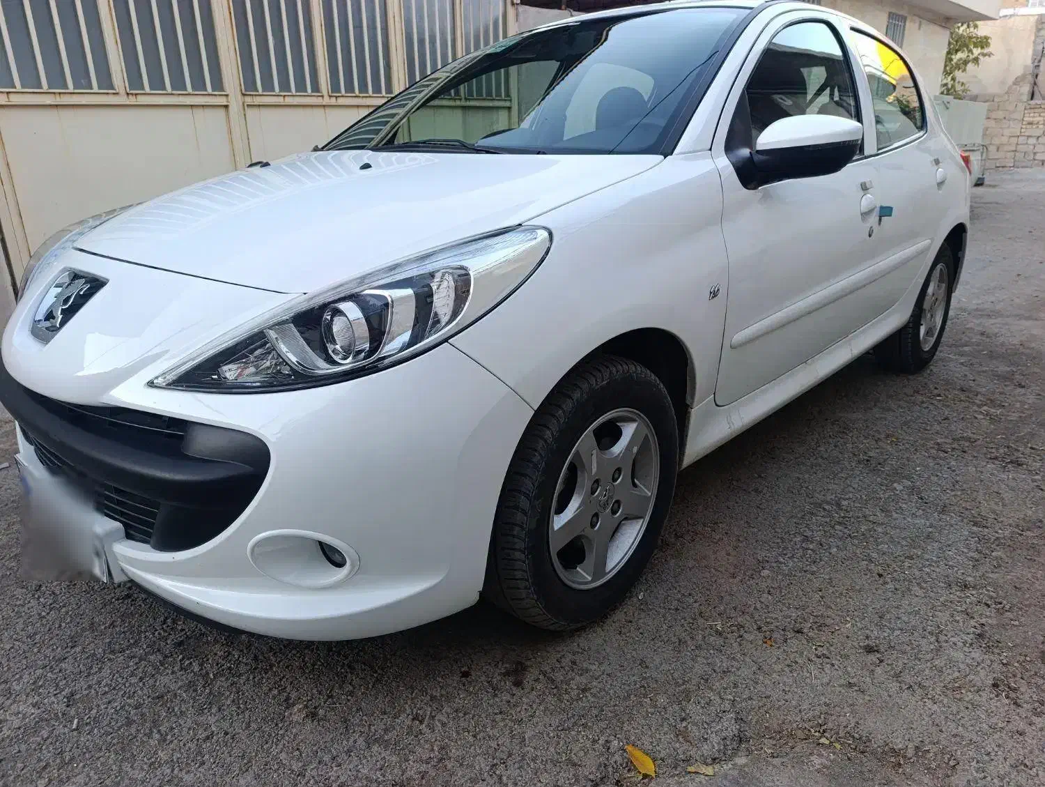 207پانامدل402درحدصفر|خودرو سواری و وانت|کامیاران, |دیوار