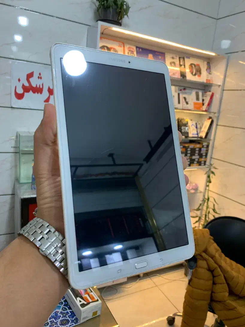 تبلت ۱۰ اینچ سالم سامسونگ|تبلت|خوی, |دیوار