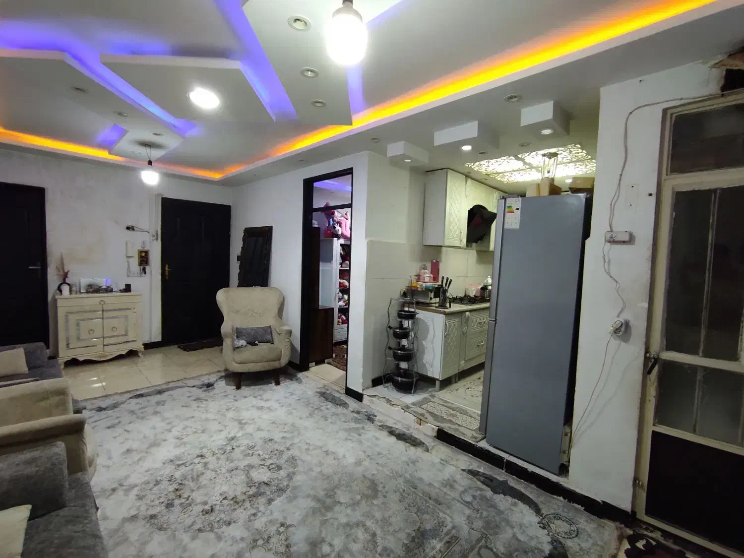 ۶۵متر ساختمان بر خیابان اصلی تاپ لوکیشن|فروش آپارتمان|ملارد, |دیوار