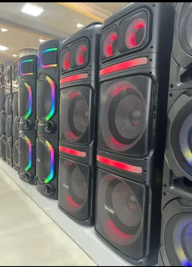 میکروفون وایرلس باندهای خانگی|سیستم صوتی خانگی|ارومیه, |دیوار