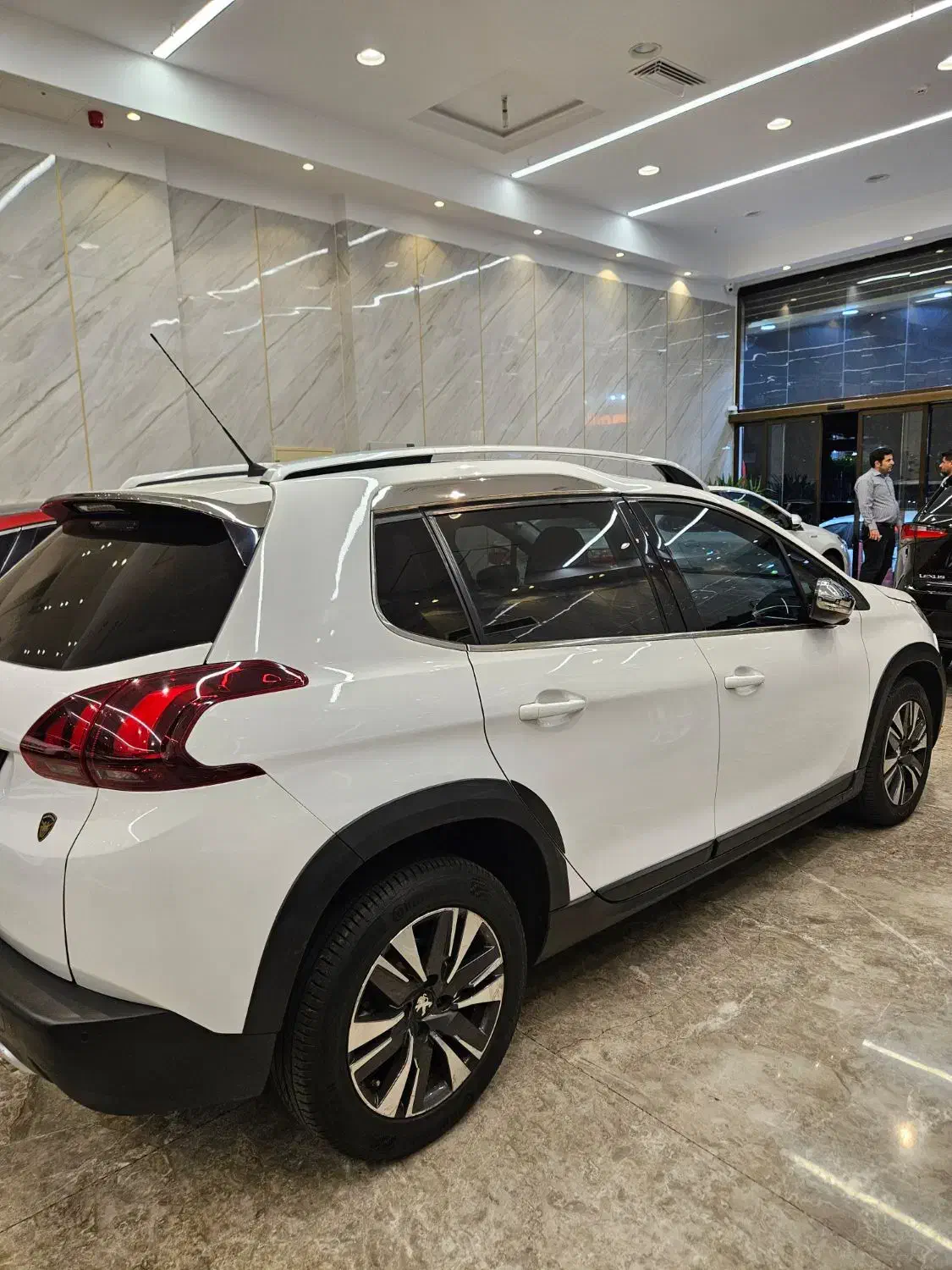 پژو۲۰۰۸ مدل ۹۶|خودرو سواری و وانت|تهران, صادقیه|دیوار