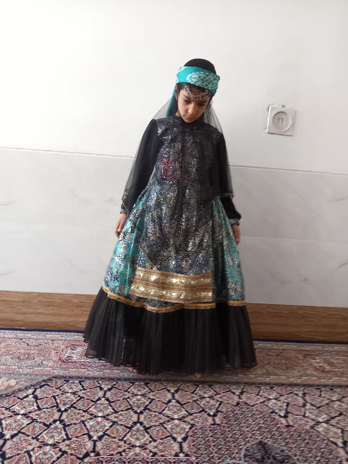 زیباترین ست مادردختری دوخت کرایه|لباس|مرودشت, کناره|دیوار