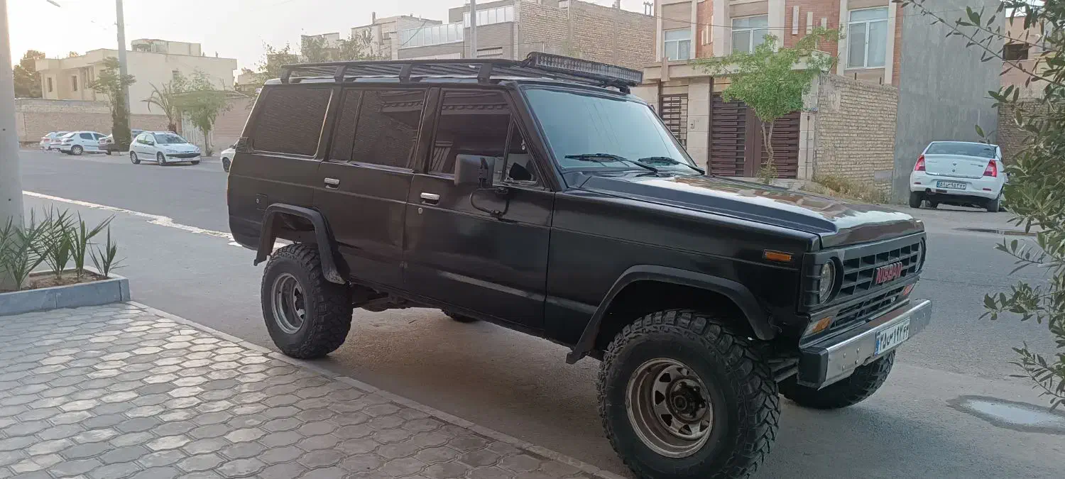 پاترول ۴ در ۶ سیلندر|خودرو کلاسیک|آران و بیدگل, |دیوار