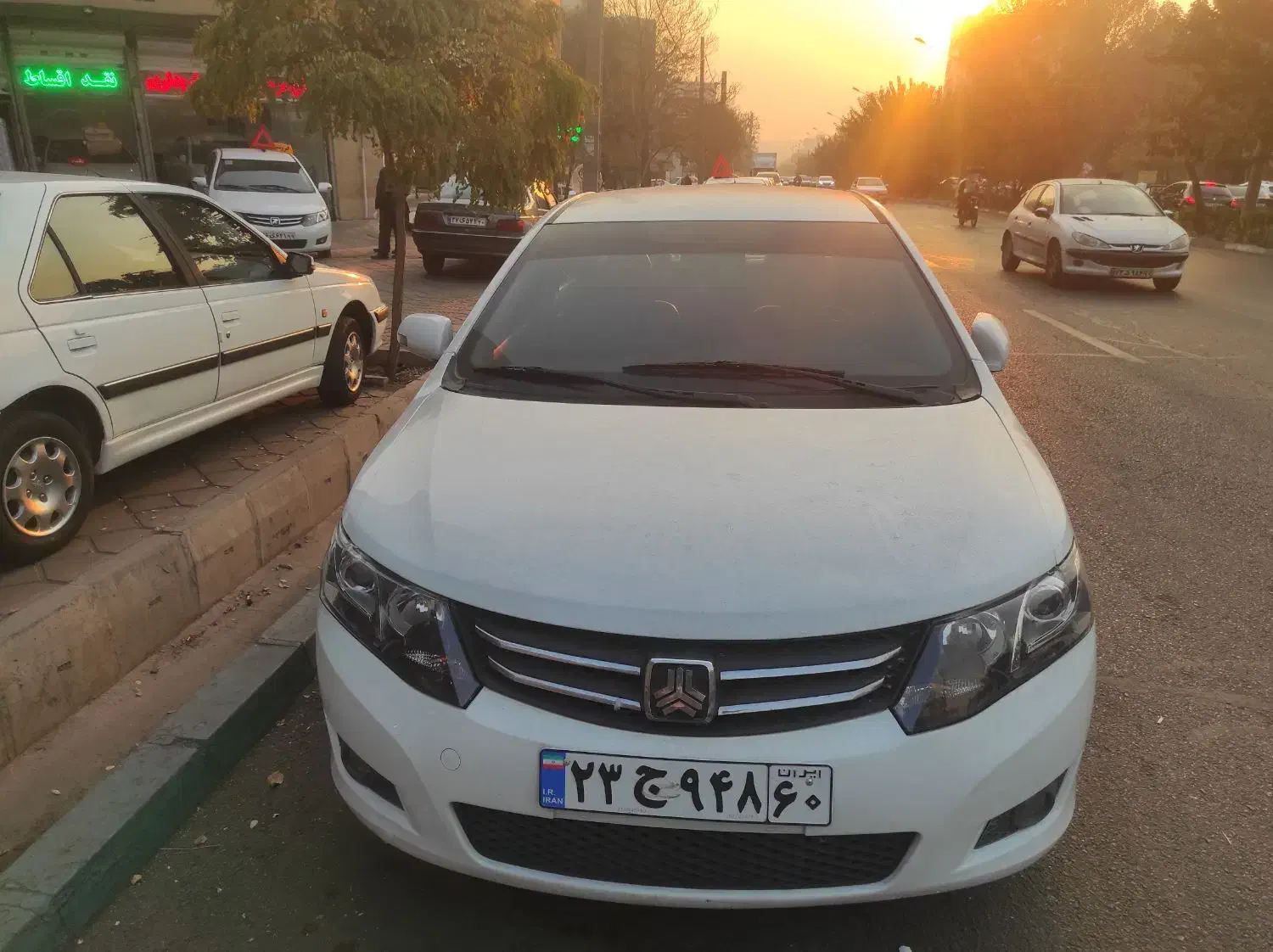 آریو اتومات مدل95 بی رنگ نقدواقساط|خودرو سواری و وانت|تهران, اوقاف|دیوار