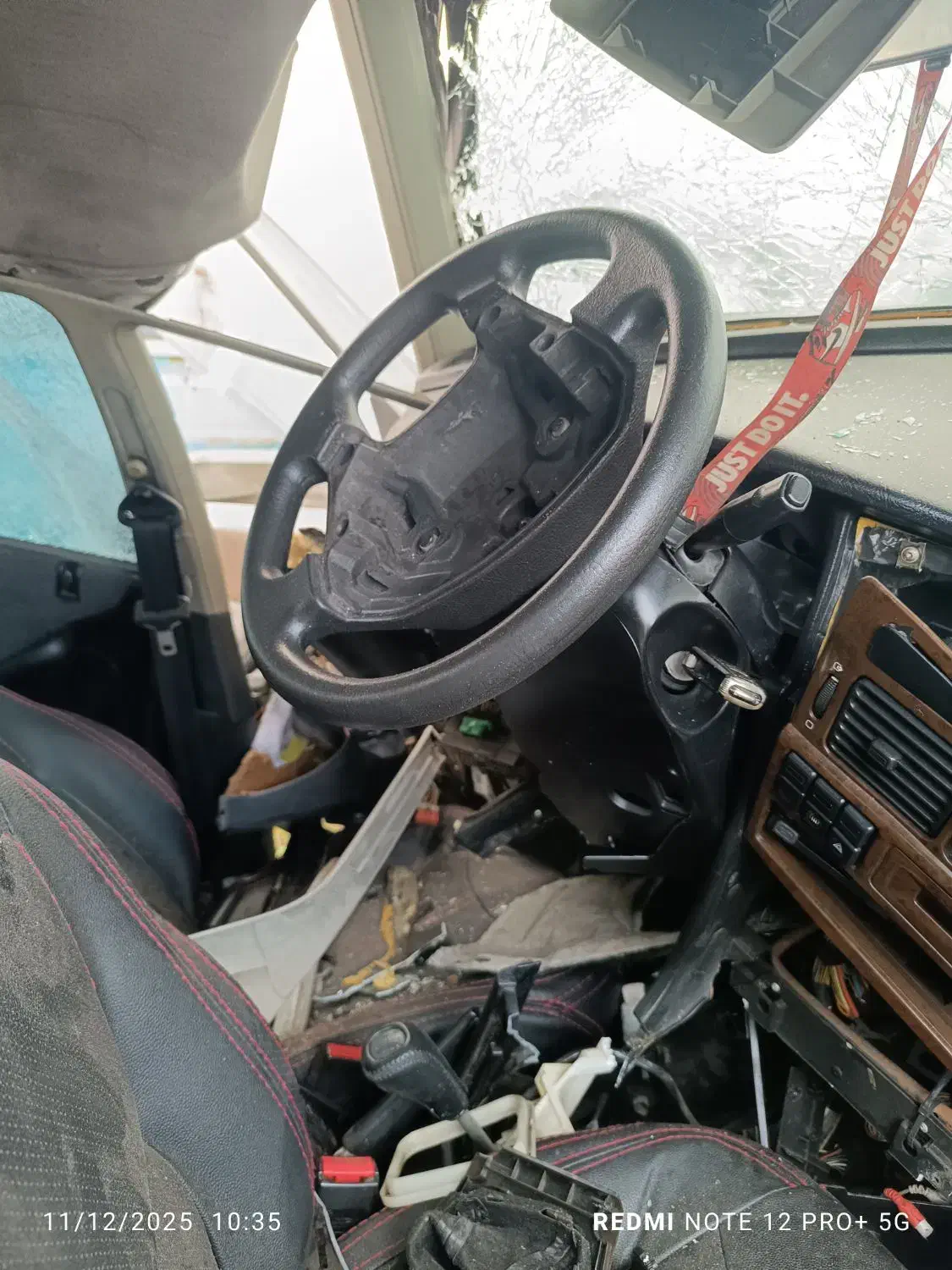 پژو پارس تصادفی مدل 90دوگانه شرکتی|خودرو سواری و وانت|رشت, معلولین|دیوار