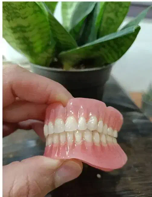 دندان مصنوعی با تعرفه دولتی و اقساط|خدمات آرایشگری و زیبایی|پرند, فاز ۵|دیوار