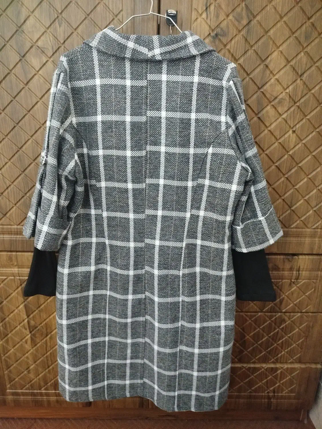 پالتو|لباس|قم, قلعه کامکار|دیوار