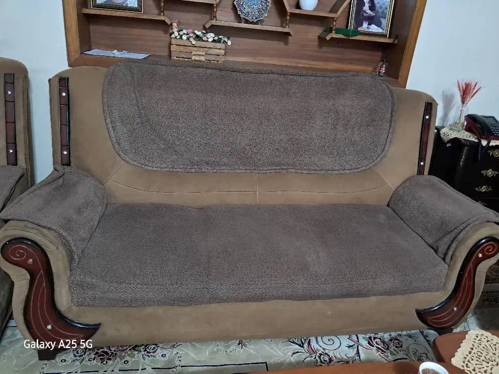 مبل|مبلمان خانگی و میز عسلی|کاشان, میدانگاه آقا|دیوار