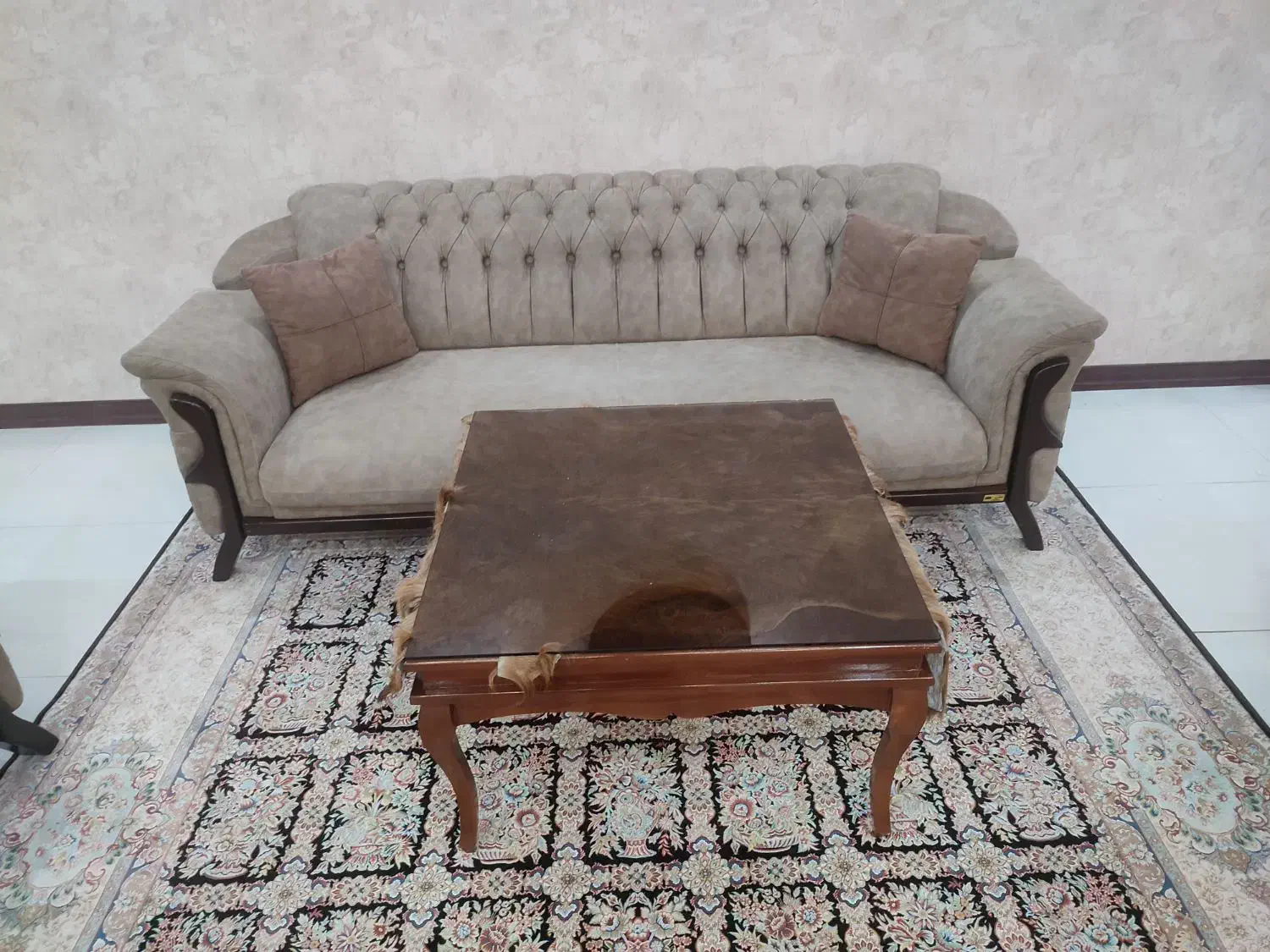 مبل راحتی|مبلمان خانگی و میز عسلی|قرچک, میرزائی شمالی|دیوار