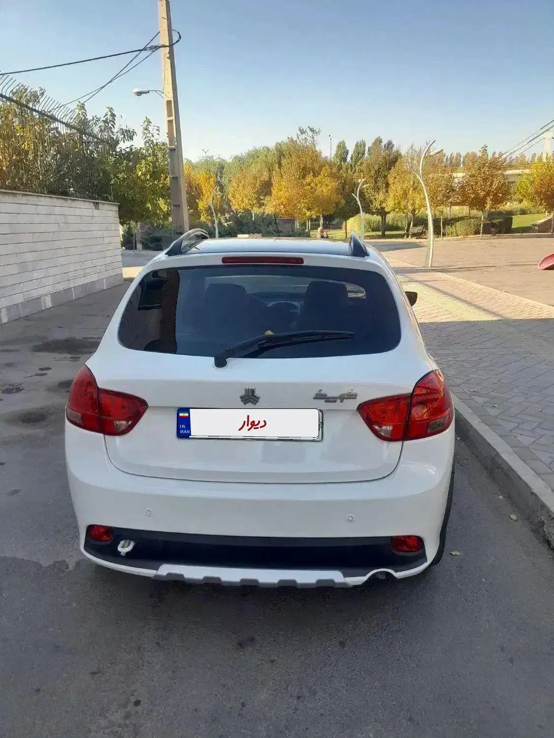 کوییک Rs مدل ۴۰۲ بیرنگ مشکی و سفید پارس خودرویی|خودرو سواری و وانت|قزوین, |دیوار