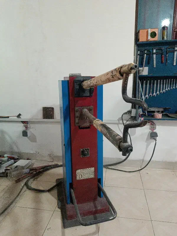 دستگاه گیوتین ،خم و نقطه جوش|ماشینآلات صنعتی|باسمنج, |دیوار