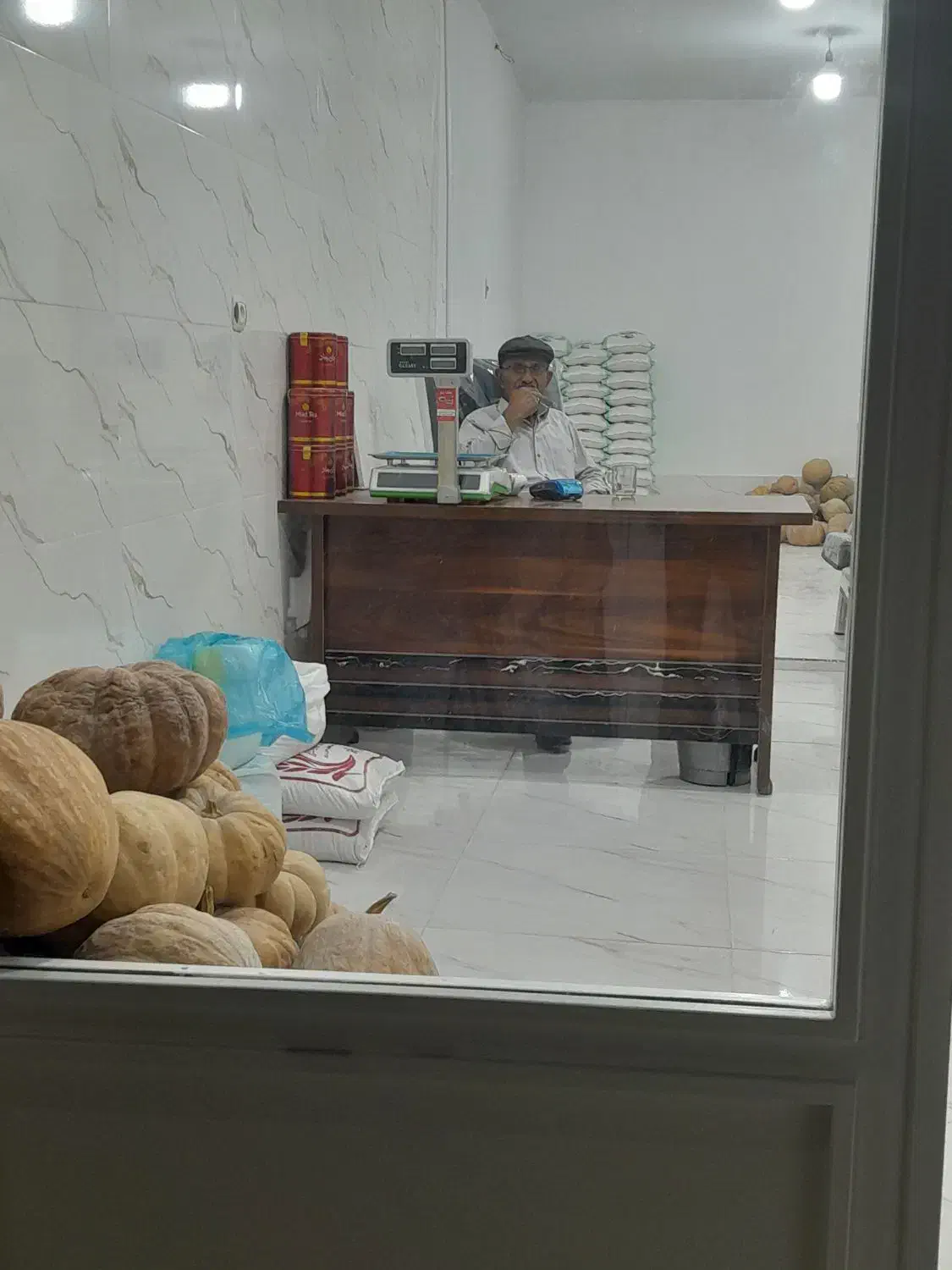 برنج فروشی|خوردنی و آشامیدنی|باغستان, |دیوار