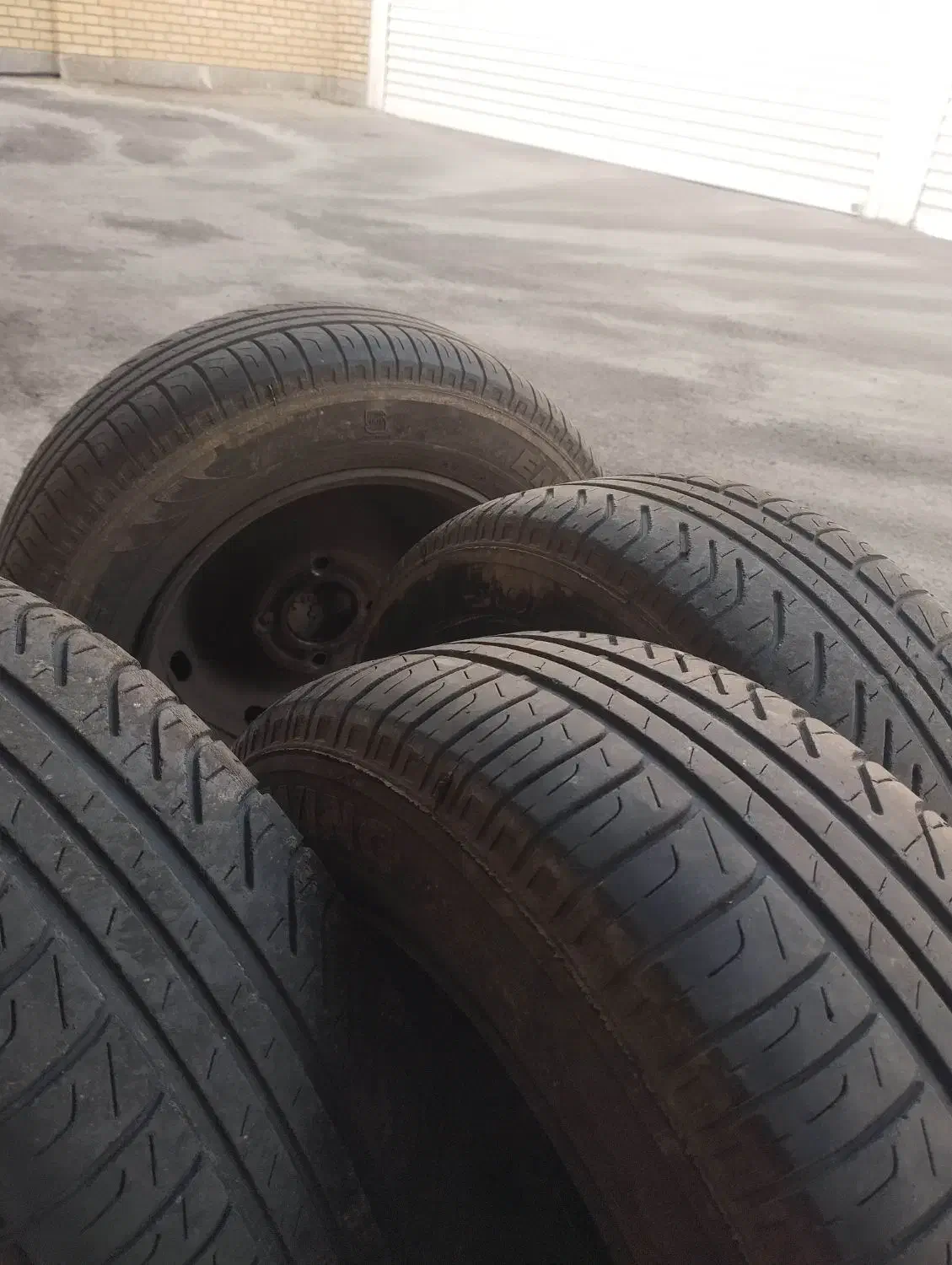 رینگ فولادی با لاستیک|قطعات یدکی و لوازم جانبی|تهران, حشمتیه|دیوار