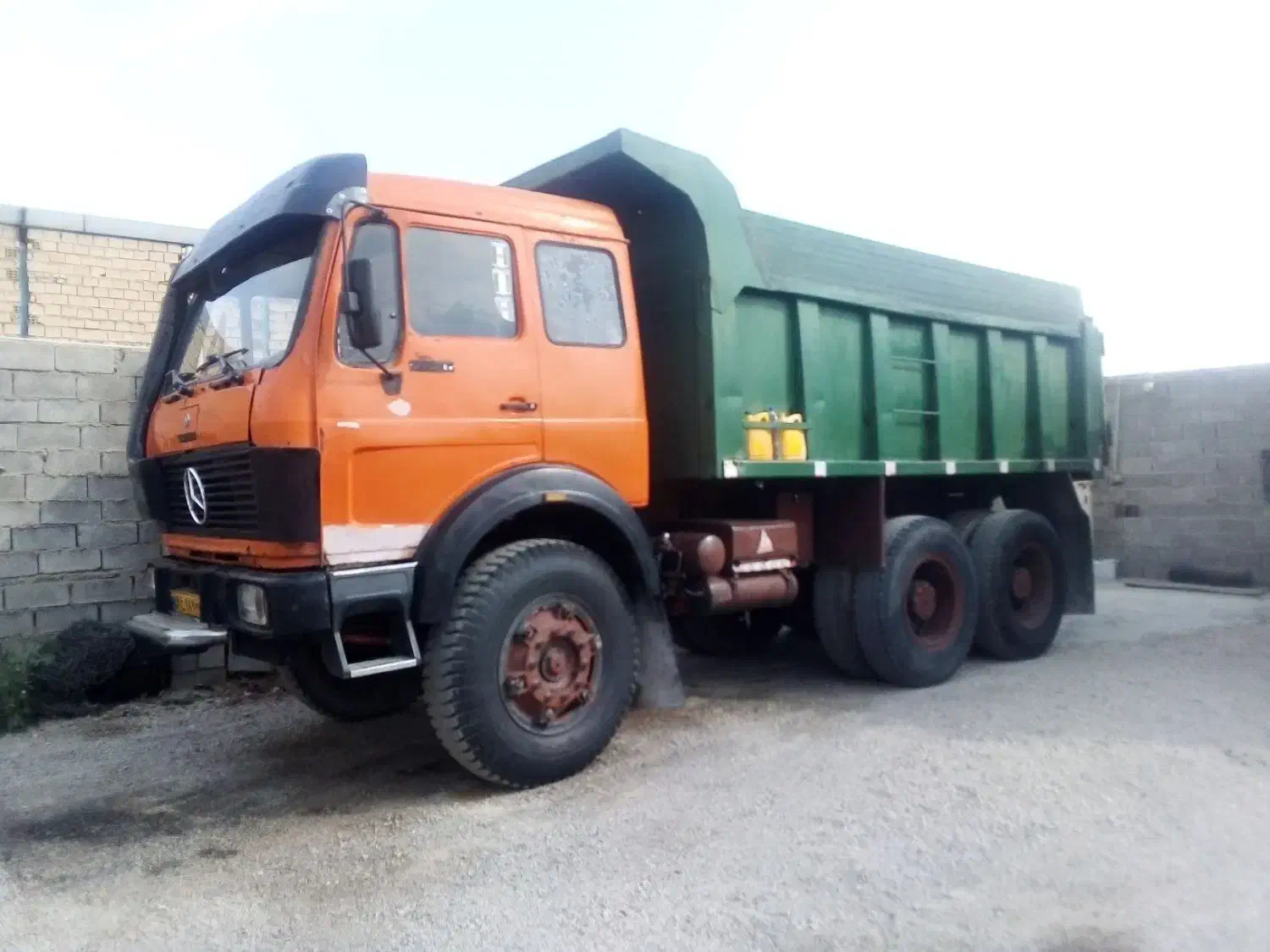 کمپرسی بنزهشت سیلندر دهچرخ  معاوضه با لودر|خودرو سنگین|زبرخان, |دیوار
