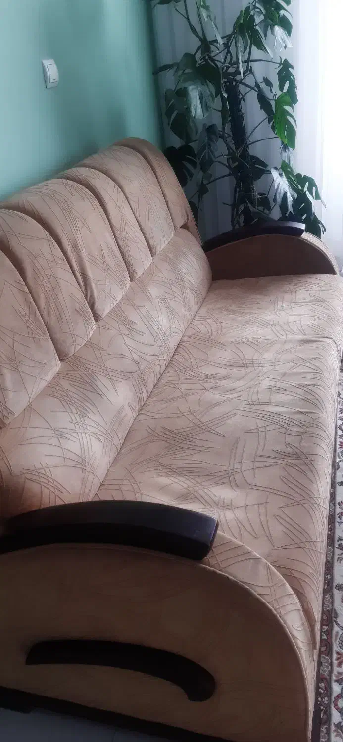 مبل ۷ نفره|مبلمان خانگی و میز عسلی|نیشابور, گمنام غربی|دیوار