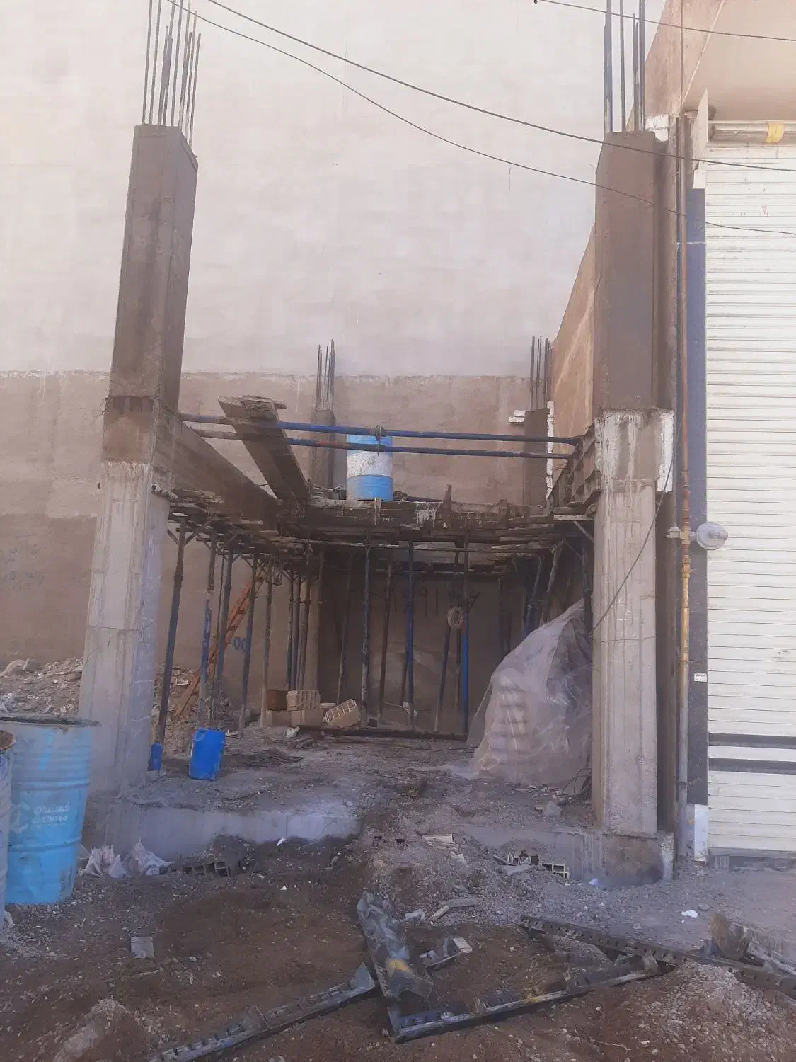 پیمانکار آلماتور بندی ساختمان سوله|خدمات پیشه و مهارت|تبریز, |دیوار