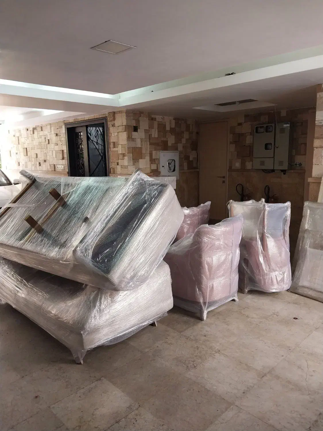 کارگر اثاثیه منزل بارگیری تخلیه اسباب منزل چالوس|خدمات حمل و نقل|چالوس, |دیوار