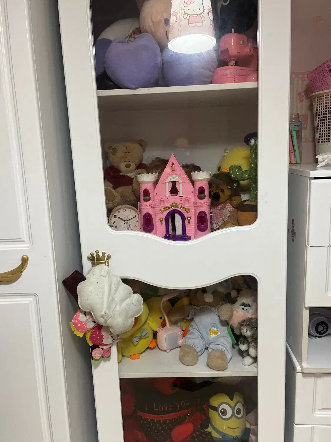 تخت و کمد ویترین|تخت و سرویس خواب|تهران, آهنگران (سراسیاب دولاب)|دیوار