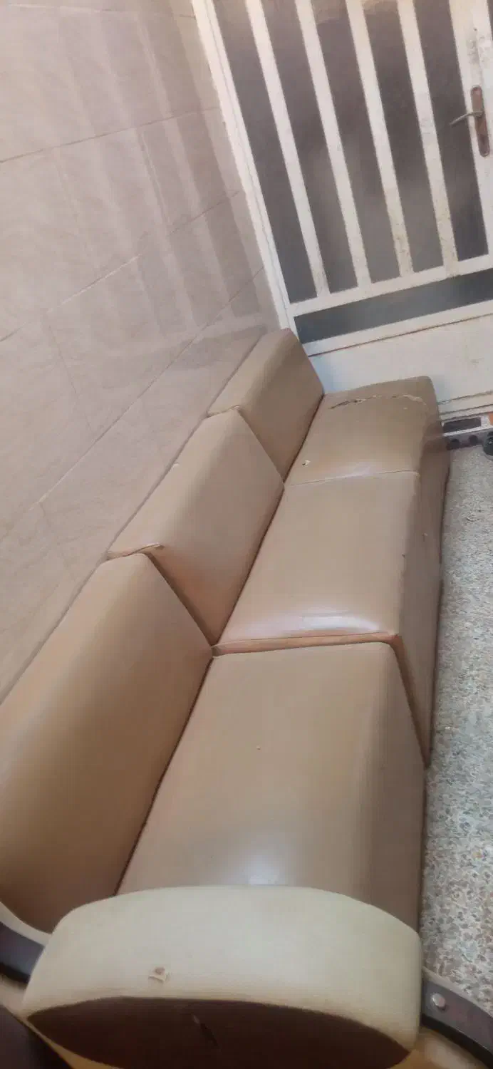 مبل مخصوص سالن یا گیم نت کافی نت|مبلمان اداری|اهواز, فولاد|دیوار