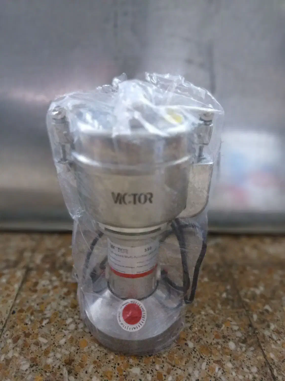 اسیاب صعنتی 250 گرمی ویکتور|خردکن، آسیاب، غذاساز|باغستان, |دیوار