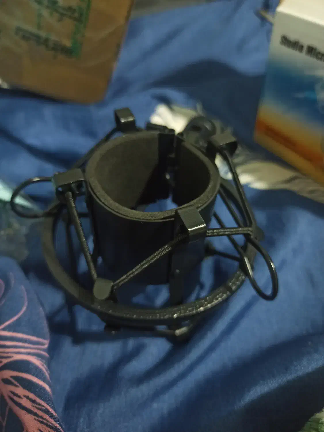 لرزه گیر میکروفن همین الان بدستم رسید نو|سیستم صوتی خانگی|قزوین, |دیوار