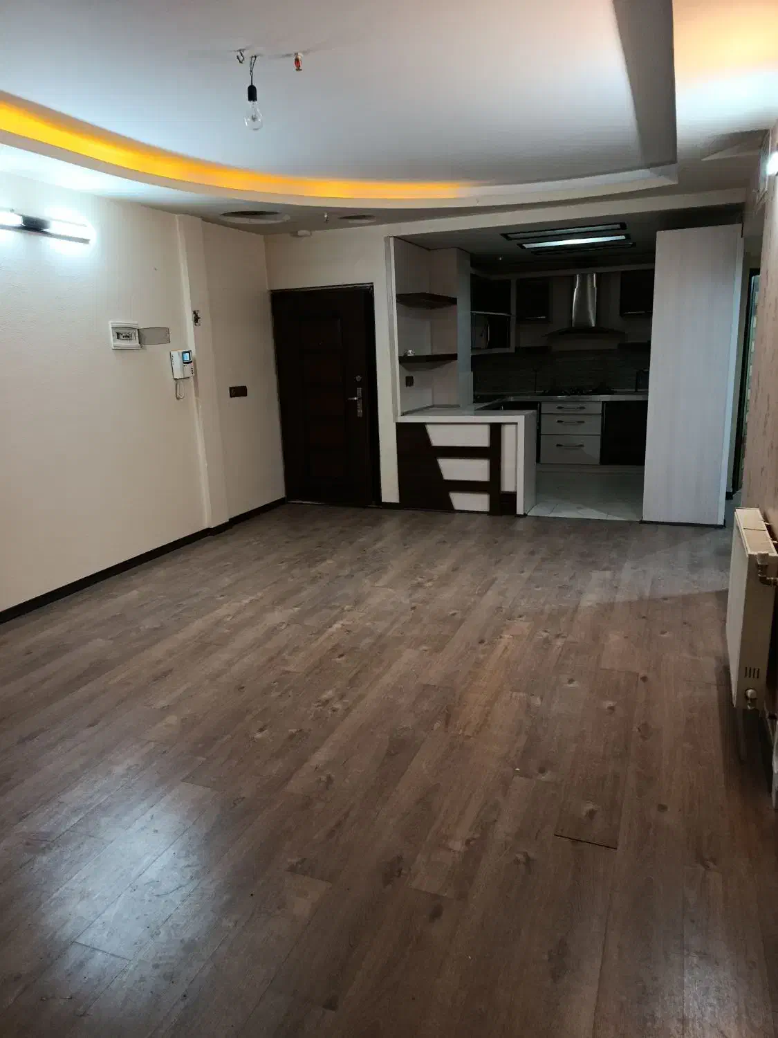 آپارتمان رهن ۳ خواب فردوسی فول تخلیه|اجارهٔ آپارتمان|شاهین‌شهر, فردوسی|دیوار