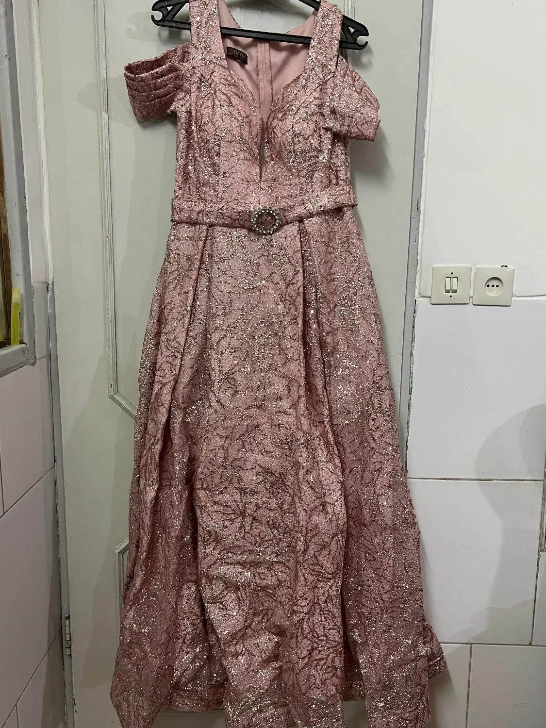 لباس مجلسی|لباس|یزد, |دیوار