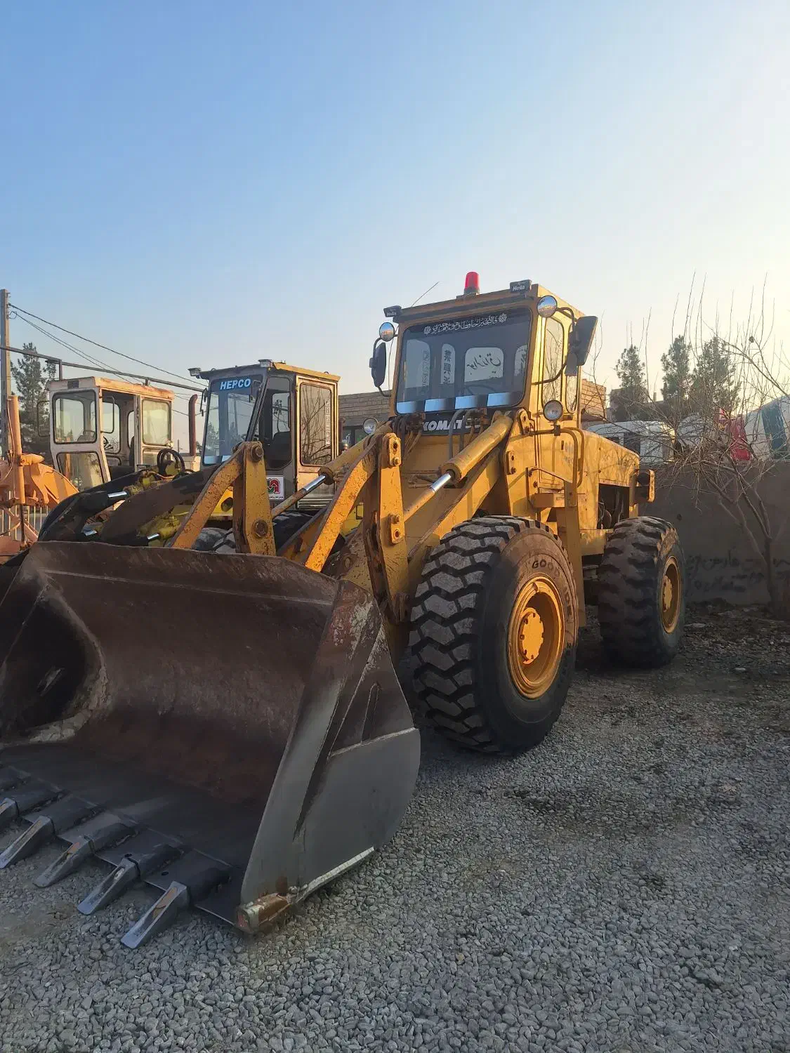لودر کوماتسو ۹۰ کوماتسو ۱۲۰|خودرو سنگین|میاندوآب, |دیوار