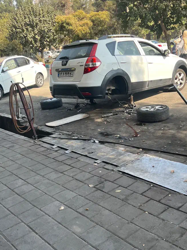 جلوبندی سازی و کمک فنر سازی و تراش دیسک چرخ|خدمات موتور و ماشین|ری, ولی آباد|دیوار