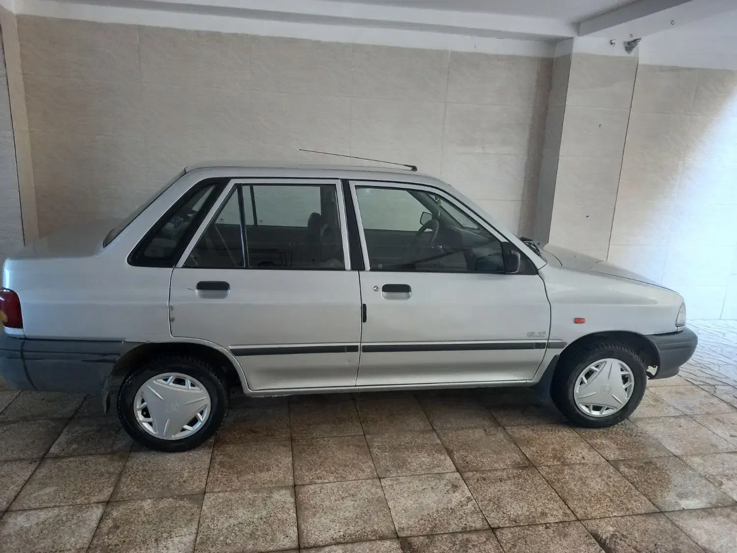 پراید نقره ای مدل ۸۸|خودرو سواری و وانت|قزوین, |دیوار