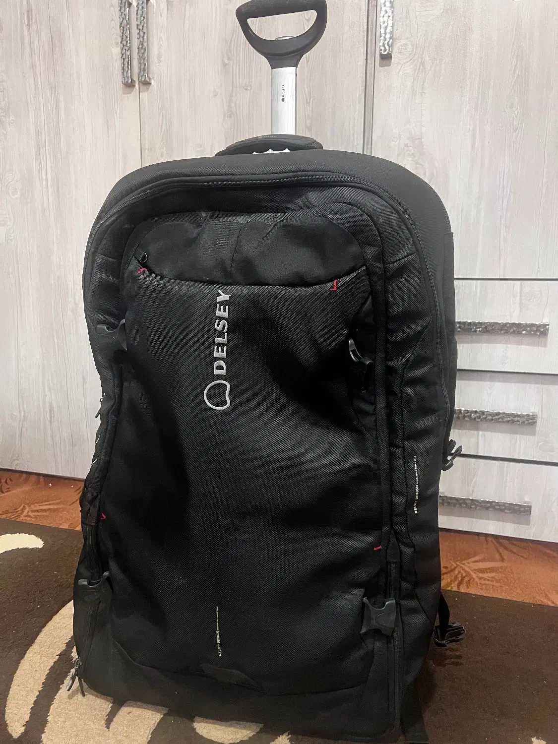 چمدان مسافرتی بزرگ|کیف، کفش، کمربند|کلاچای, |دیوار