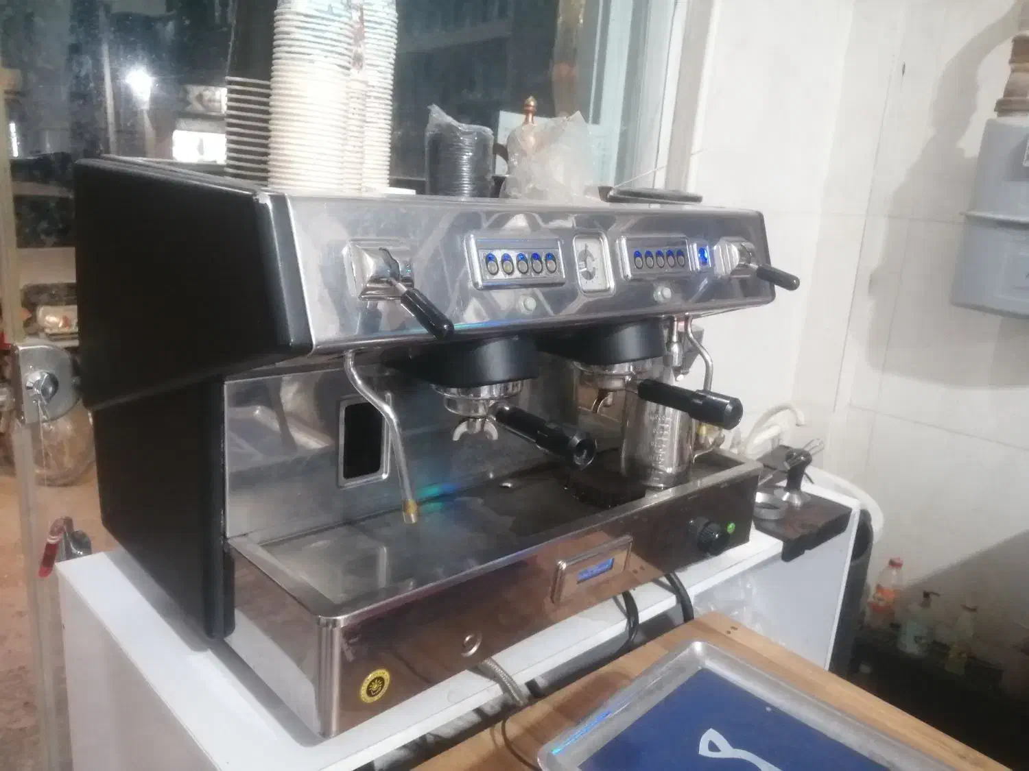 کافه کامل|کافیشاپ و رستوران|کربال, |دیوار