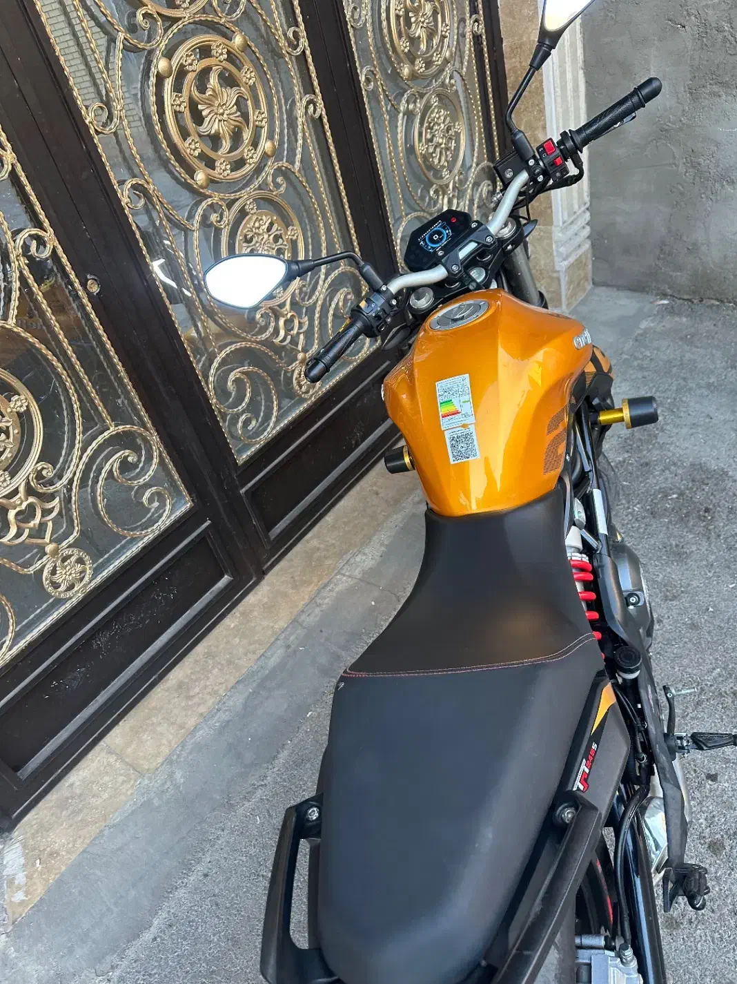 بنلی جفت مدل1401|موتورسیکلت|قم, امامزاده ابراهیم|دیوار