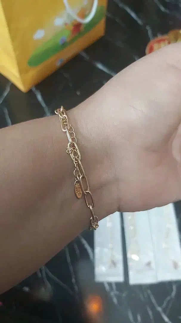 بدلیجات رنگ ثابت|بدلیجات|شیراز, ریشمک|دیوار