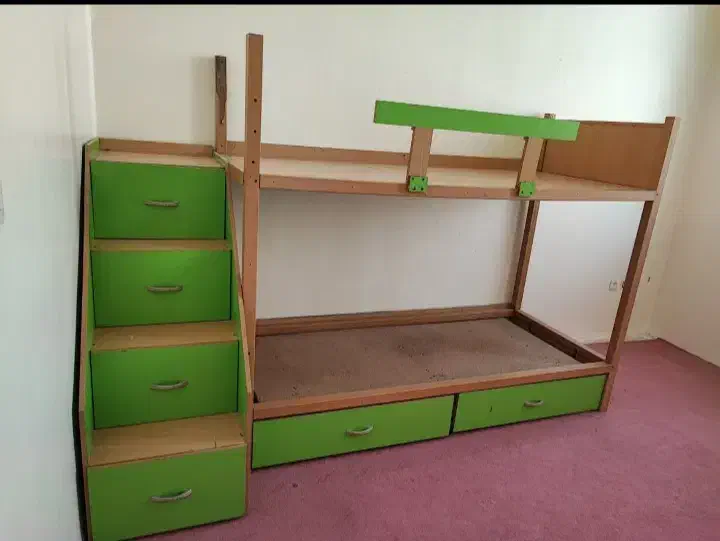 تخت خواب دو طبقه|تخت و سرویس خواب|میانه, |دیوار