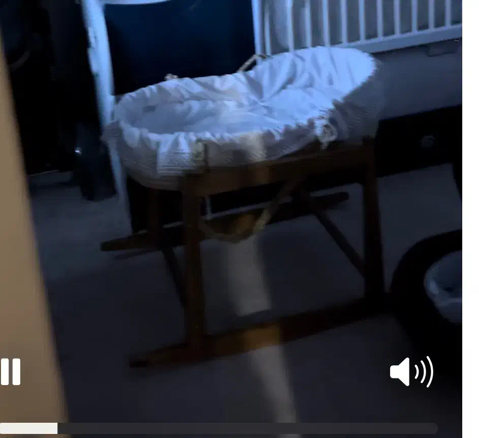 گهواره حصیری|تخت و صندلی بچه|مشکین‌دشت, |دیوار