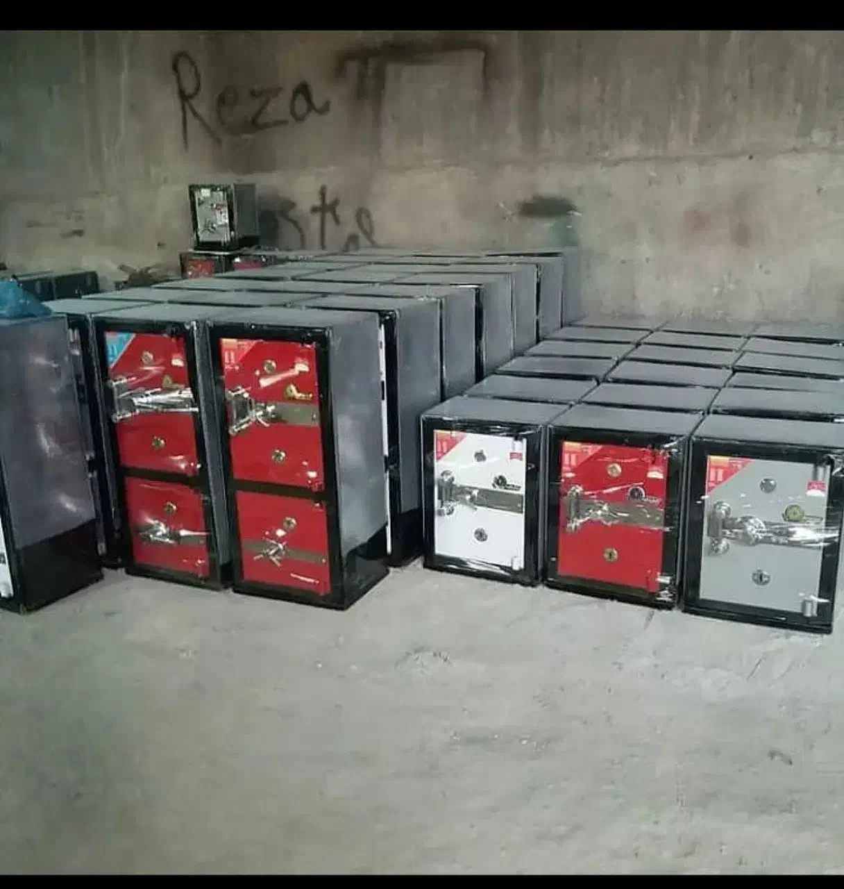 فروشگاه گاوصندوق های فولادی پریمیوم|ابزارآلات|آمل, |دیوار