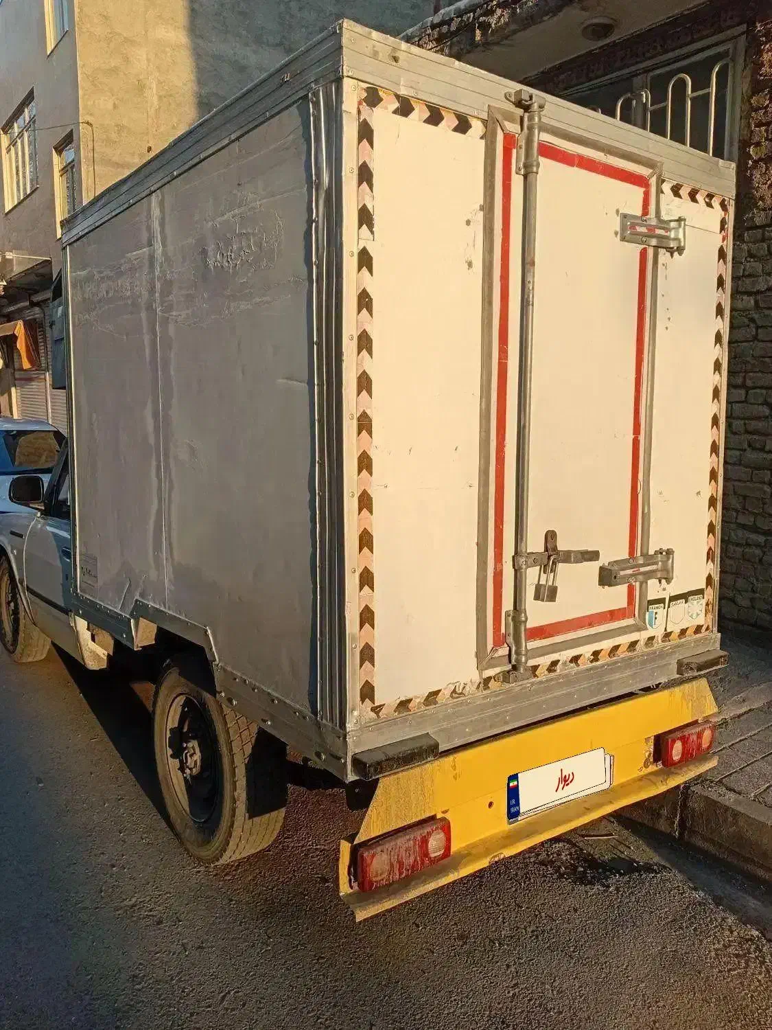 نیسان یخچالدار مدل ۹۶|خودرو سواری و وانت|مشهد, توس (بلوار توس)|دیوار