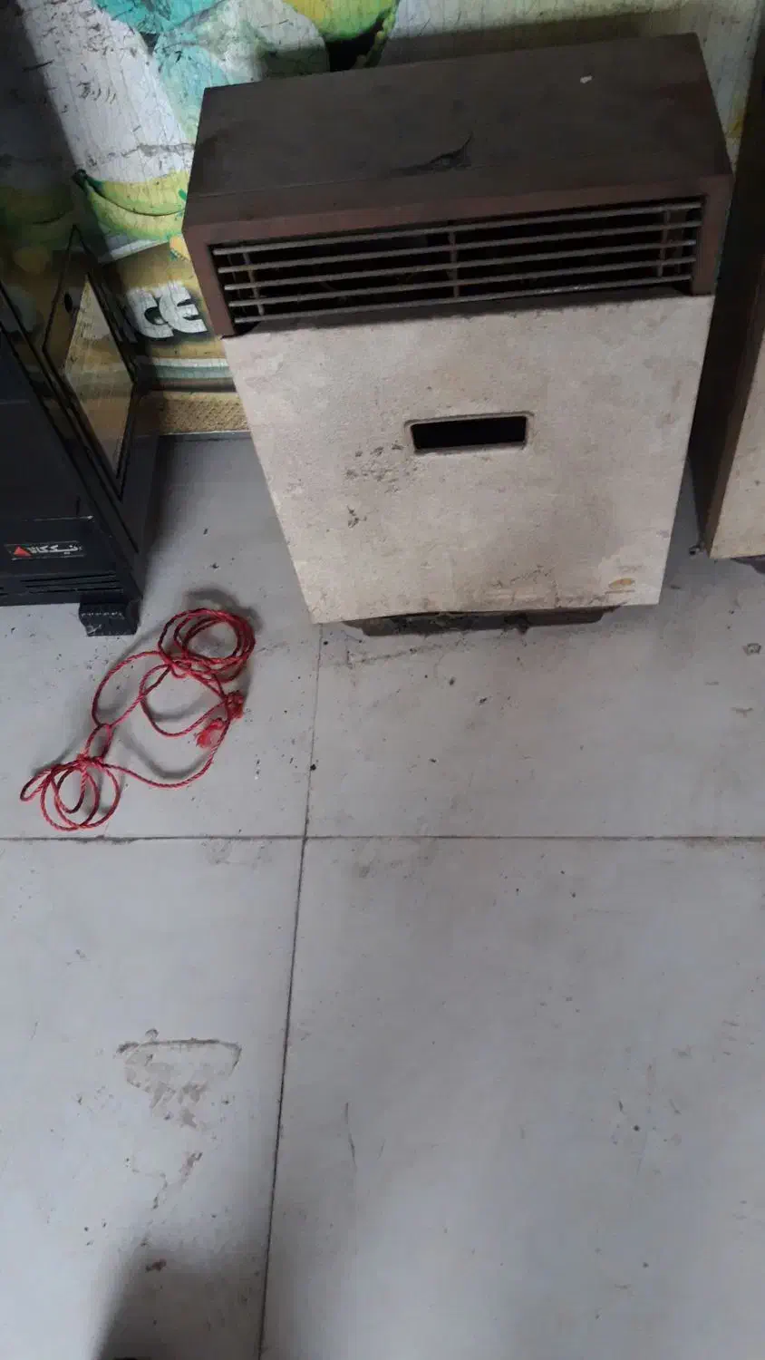 والور نفتی دوعدد|بخاری، هیتر، شومینه|رشت, عینک|دیوار