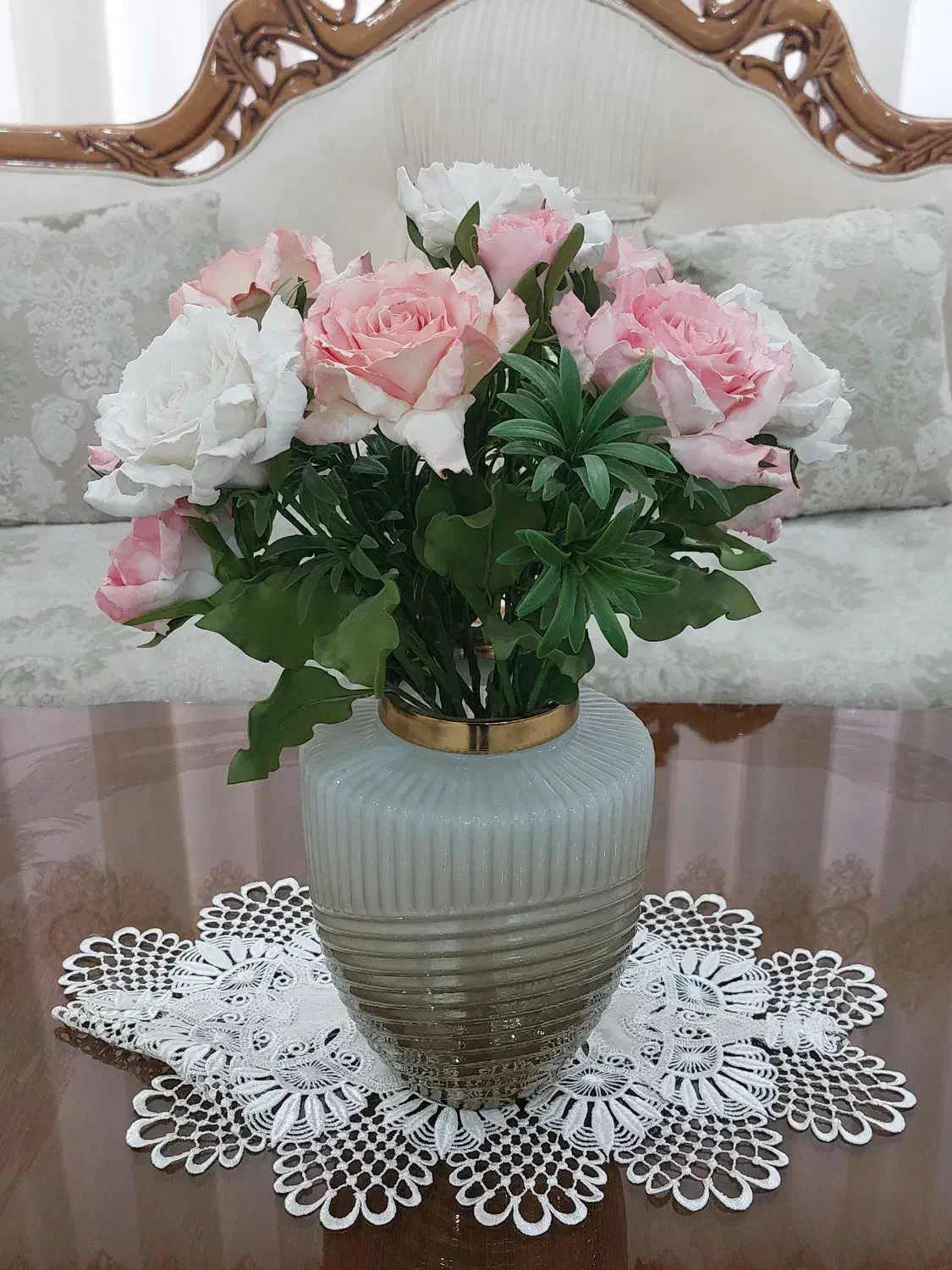 گلدون به همراه گل های مصنوعی|گل مصنوعی|نظرآباد, نظرآباد|دیوار