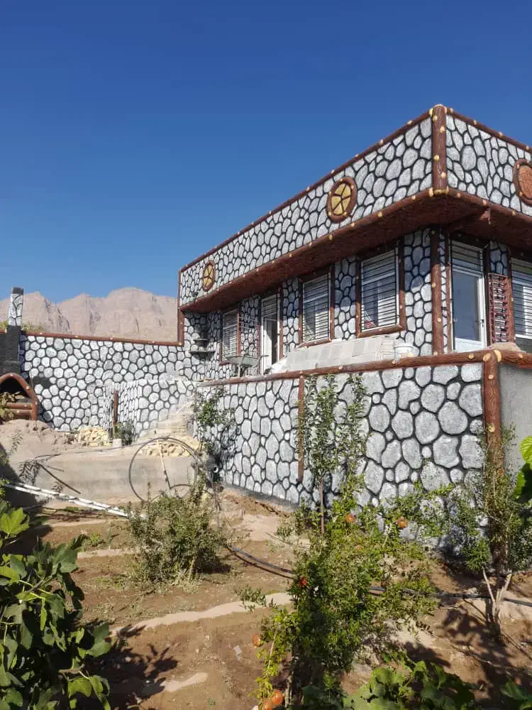 سیمان‌کاری‌طرح‌سنگ‌وچوب‌وچاه‌کنی‌وبنای|خدمات پیشه و مهارت|مهریز, |دیوار