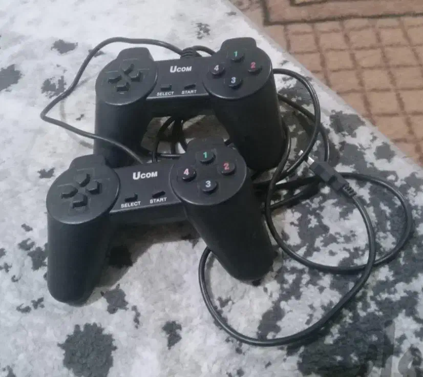 دستگیره بازی ucom|کنسول، بازی ویدئویی و آنلاین|همدان, |دیوار