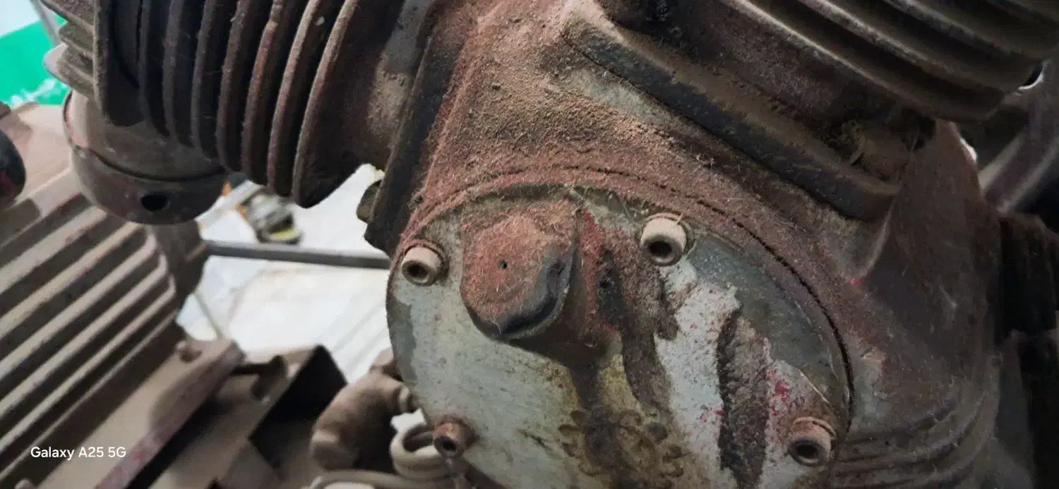 پمپ باد|ابزارآلات|قم, ولیعصر|دیوار