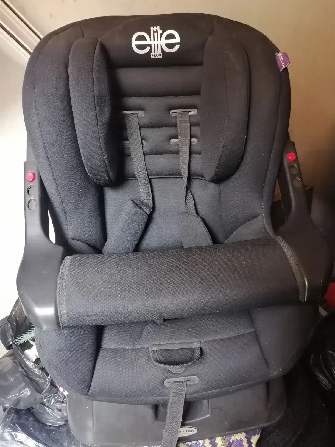 صندلی کودک ماشین درحد نو|تخت و صندلی بچه|گرگان, |دیوار