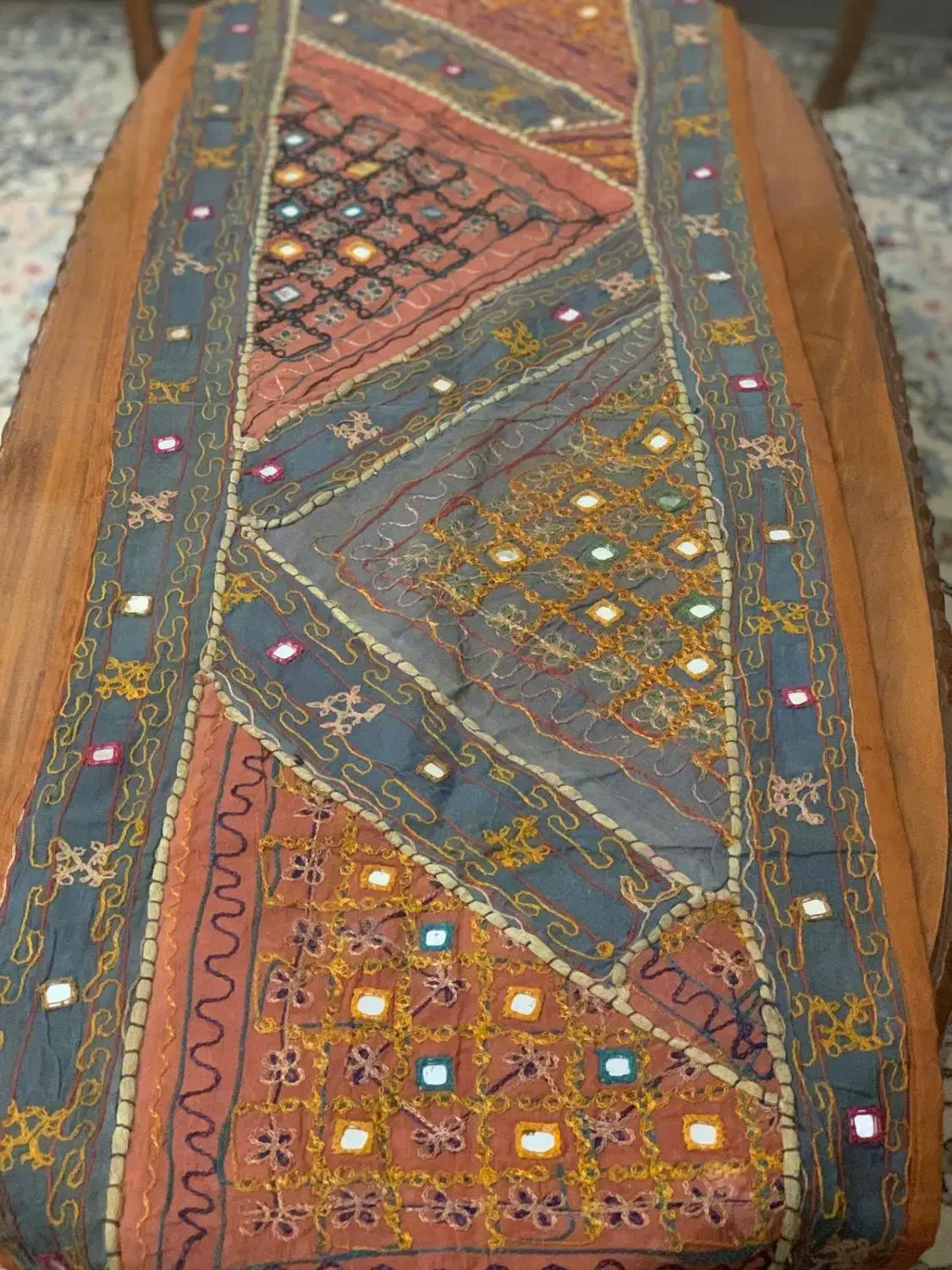 رومیزی|پرده، رانر، رومیزی|ری, صفاییه (چشمه علی)|دیوار