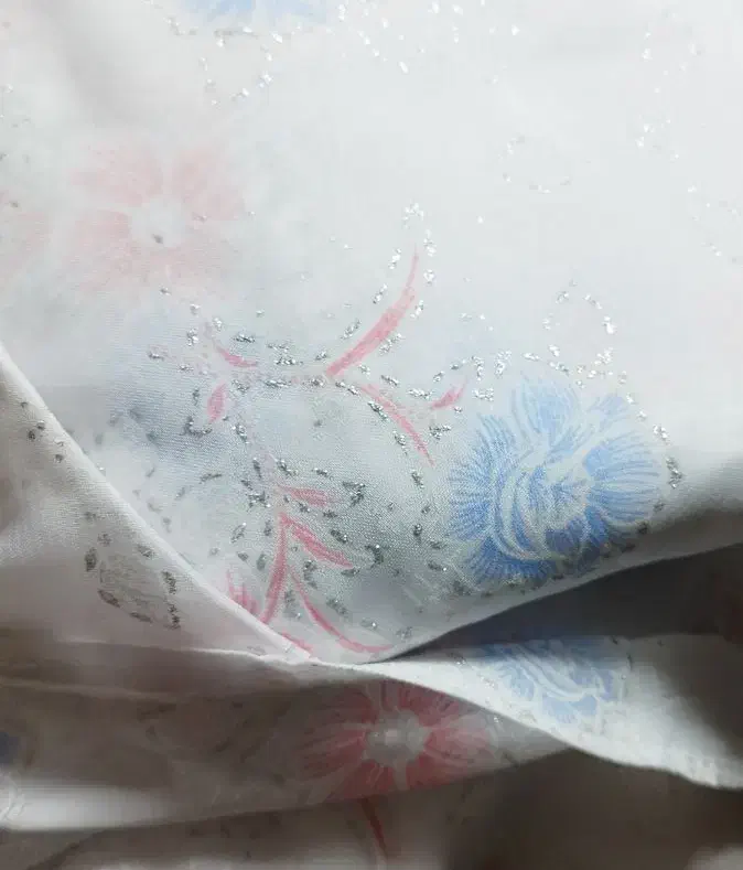 چادر دوخته|لباس|نجف‌آباد, باغ نو|دیوار