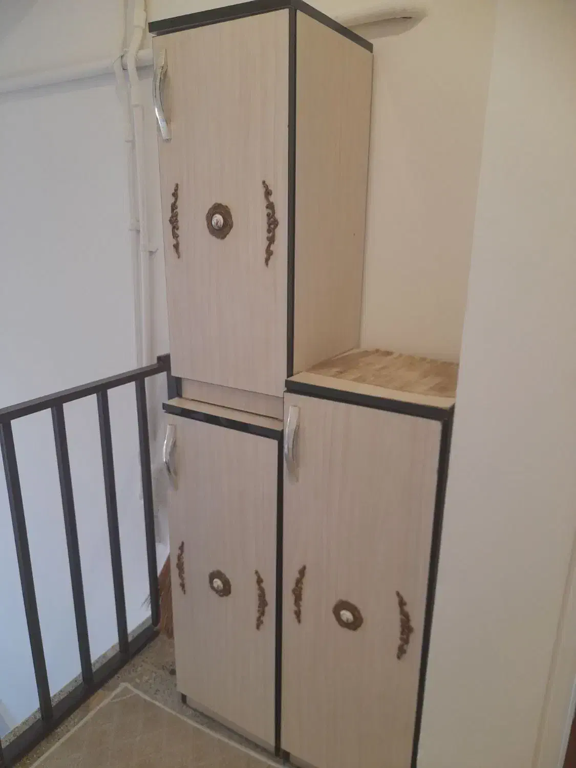 بوفه و جاکفشی تمیز و سالم|بوفه، ویترین، کنسول|ملایر, |دیوار