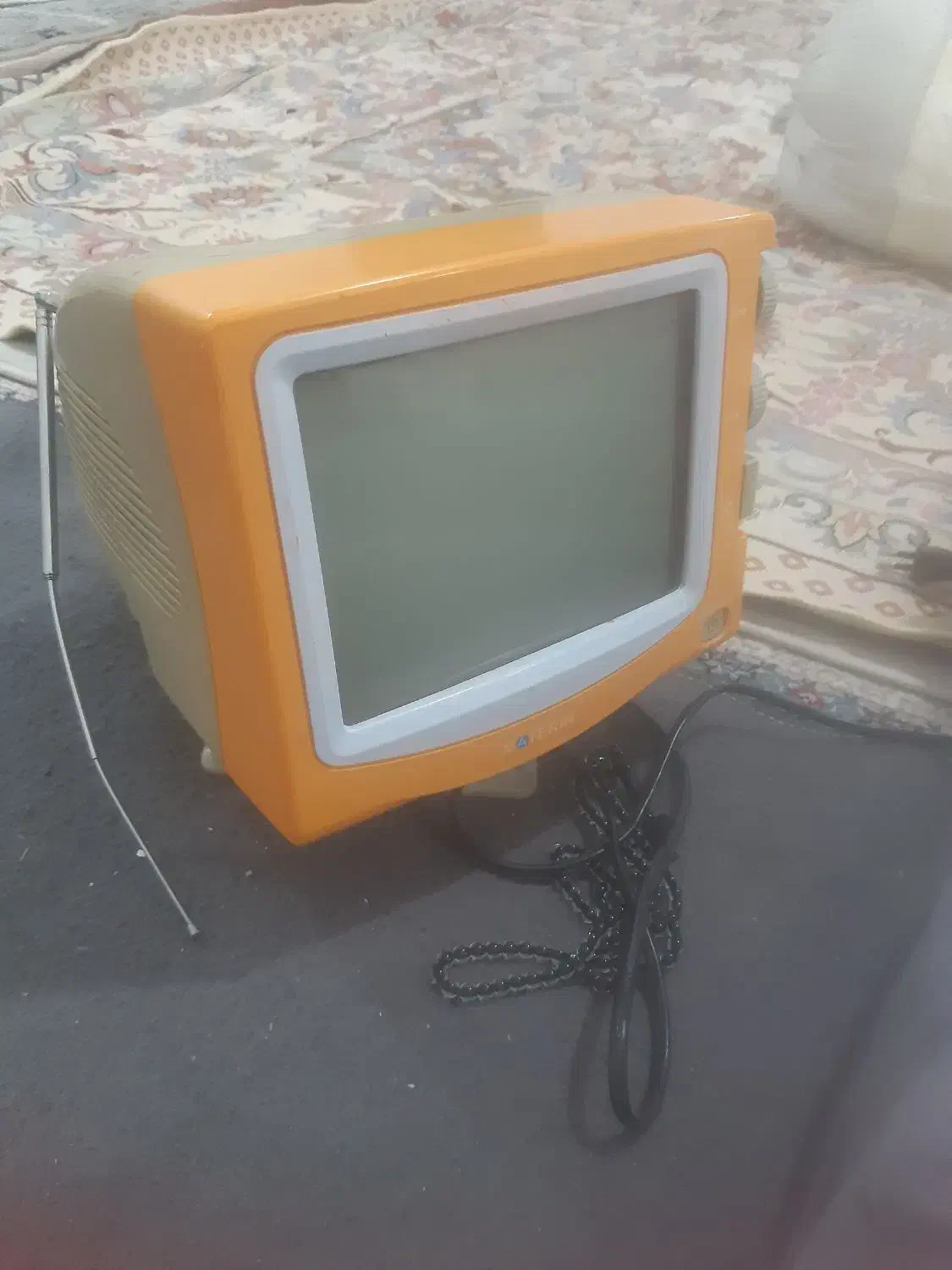 مینی تلویزیون کلکسیونی رو میزی سالم مارک ماتیرن|تلویزیون و پروژکتور|کرمانشاه, |دیوار