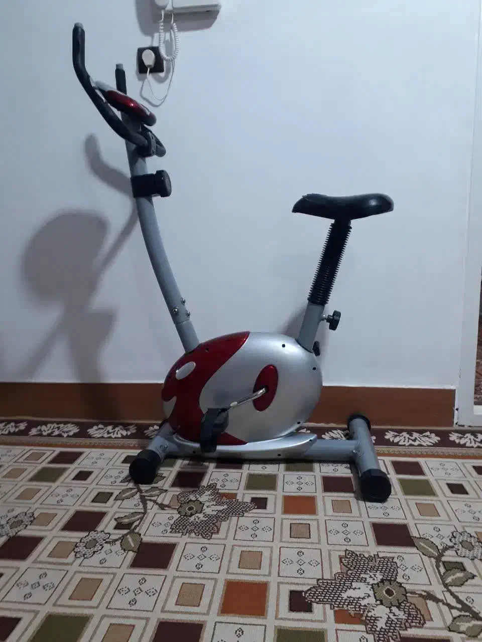 تعدادی وسیله|سایر لوازم برقی|الشتر, |دیوار